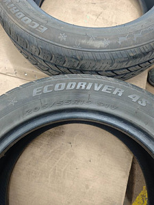 205/55 R16 (3 фото из 8)