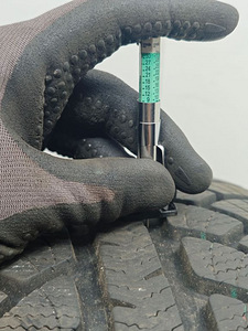 205/55R16 (2 фото из 5)