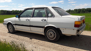 Audi 4000 quattro (3 foto / 15)