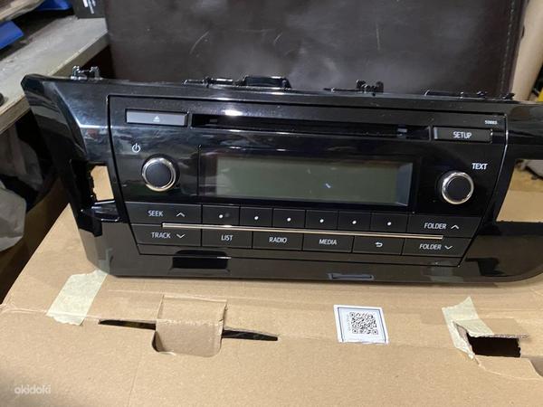 Toyota corolla 2013-2015 e180 cd stereo 86120-02f70 ( 53883) (foto #1)