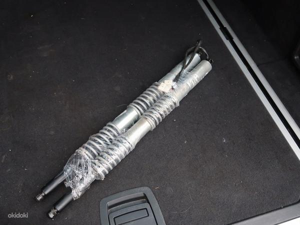 BMW F11 Elektrilised tagaluugi amordid (paar) (foto #1)