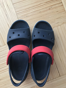 Sandaalid Crocs J2 (33-34) (2 foto / 5)
