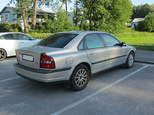Volvo S80 2.4i 2000 varuosadeks (3 foto / 5)