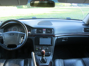 Volvo S80 2.4i 2000 varuosadeks (5 foto / 5)