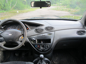 Ford Focus Mk1 1.8 TDDI 90 varuosadeks (5 foto / 8)