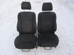 Toyota Avensis T25 Liftback 2.2D4D varuosadeks (6 foto / 6)