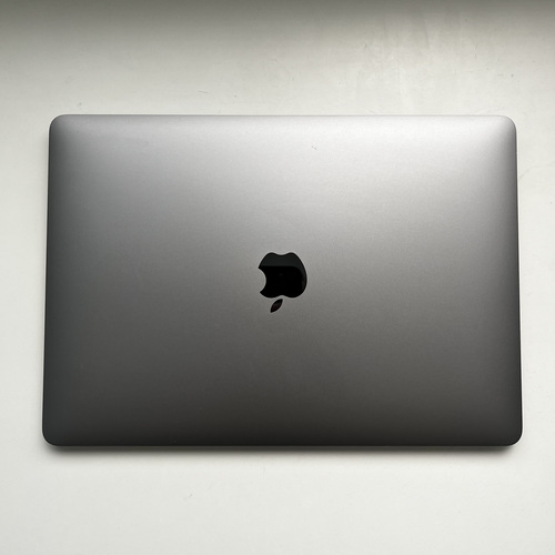 Apple MacBook Air M1 2020, 8GB RAM, Space Gray. Нордическая раскладка.