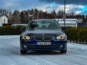 BMW E61 145kw 2010 (2 foto / 5)