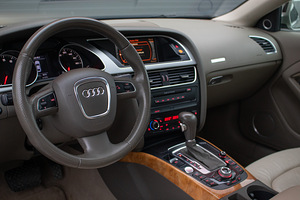 Audi A5 Quattro 195 kW 2009 (5 foto / 6)