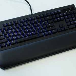 Razer Chroma V2 klaviatuur (3 foto / 3)