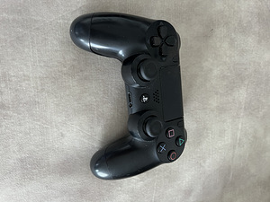 Playstation 4+ (3 foto / 6)