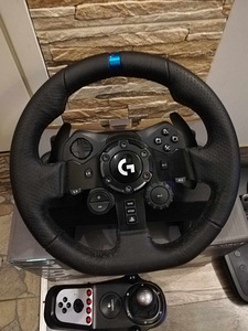 Müüa mängurirooli komplekt G923 + G27. (3 foto / 5)