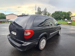 Chrysler Grand Voyager 2.8 ATM (3 foto / 12)