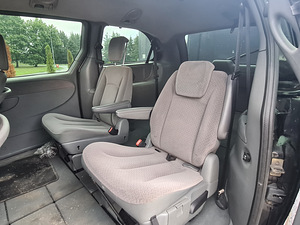 Chrysler Grand Voyager 2.8 ATM (9 foto / 12)