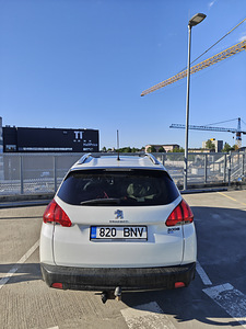 Peugeot 2008 (4 foto / 15)