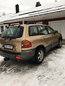 Hyundai Santa Fe (6 foto / 14)