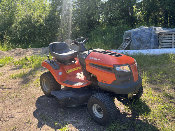 Murutraktor Husqvarna TS38
