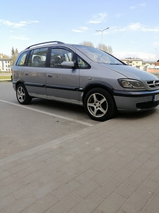 Opel zafira (5 foto / 6)