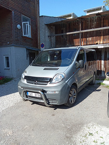 Opel vivaro (1 фото из 5)