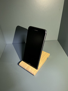iPhone 8 plus 64gb (2 фото из 4)