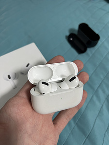 AirPods Pro (4 foto / 5)