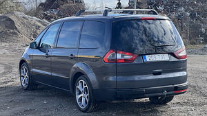 Ford Galaxy 2008 2.0d (7 foto / 12)