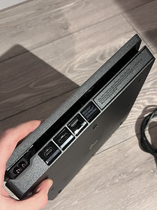 Playstation 4 500gb (4 foto / 6)