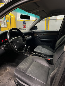 Audi A6 2.5 85kW (6 foto / 8)