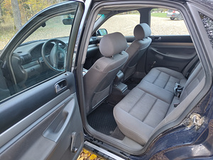 Audi A4 B5 Facelift 1.9TDI 81kw (9 foto / 9)