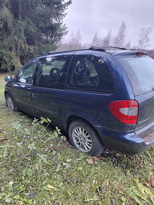 Chrysler Voyager 2.5 LX CRD 105KW (3 foto / 7)
