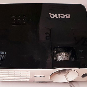 BENQ MH680 projektor (3 foto / 7)