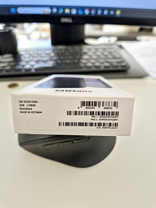 Brand New Samsung Galaxy A15 - 128GB (3 foto / 4)