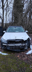 M/V Mercedes Benz E200 Avariiline (9 foto / 10)