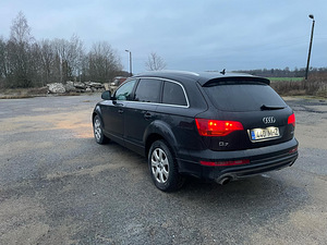 Audi q7 (4 фото из 10)