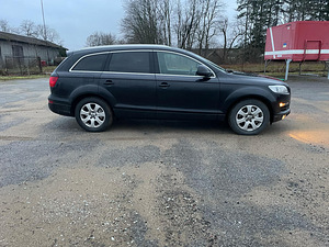 Audi q7 (8 фото из 10)