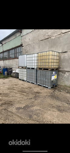 Plastjäätmete konteinerid120 L 240 L 770 L IBC 1000 л (foto #1)