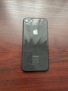 iPhone 8 64 Gb Black (3 foto / 3)