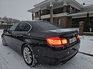 BMW 530d X-drive (2 фото из 12)