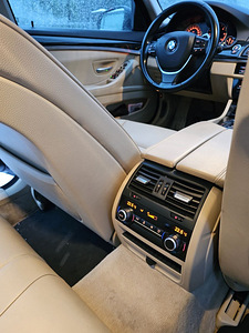 BMW 530d X-drive (11 фото из 12)