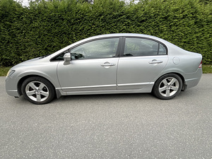 Honda Civic (9 foto / 14)