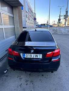 BMW F10 (8 foto / 9)