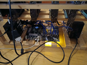 Майнер криптовалюты 6x RTX 2060 6GB (9 фото из 10)