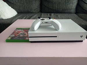 Xbox One S 500GB + NBA2K17 (2 foto / 2)