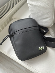 Сумка для камеры Lacoste (1 фото из 2)