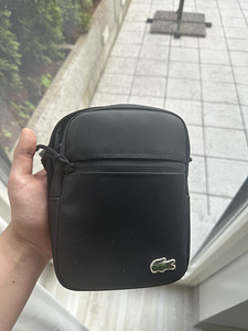 Сумка для камеры Lacoste (2 фото из 2)