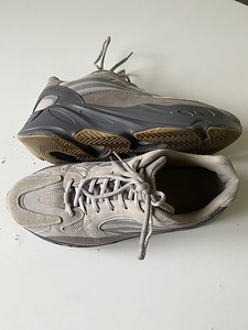 Adidas yeezy 700 v2 tephra (3 foto / 3)