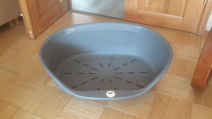 Müüa hall plastikust koeravoodi.läbimõõt 70 cm (1 foto / 1)