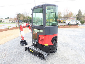 Ekskavaator 1t. Komplektis planeerkopp 80cm ja hüdrovasar (3 foto / 8)