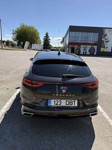 Kia Proceed 2019 (2 foto / 10)
