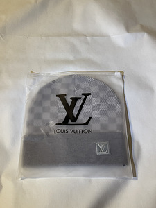Hall Louis Vuitton müts (6 foto / 6)